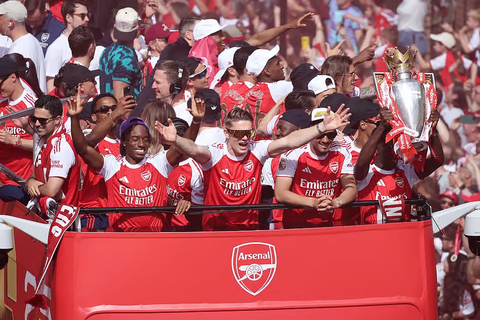 Arsenal set aside loss to PSG with bus parade celebrating Premier League crown