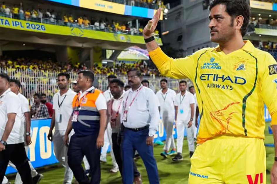 IPL: Fans roar for MS Dhoni in emotional CSK home farewell