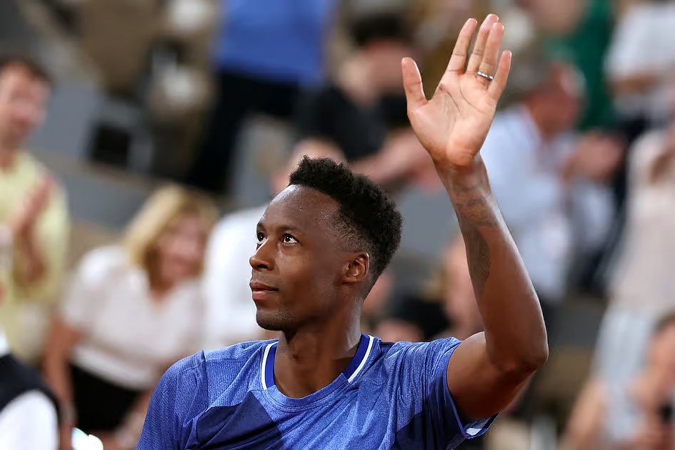 Showman Monfils bids adieu to French Open after loss to Gaston