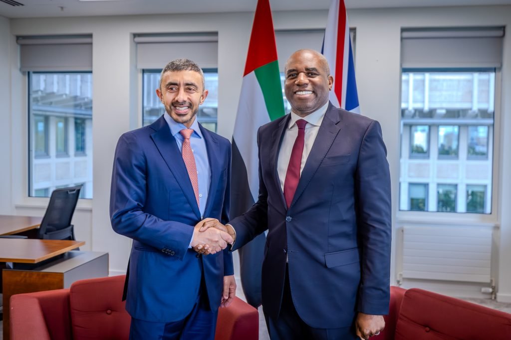 Abdullah bin Zayed meets with British Deputy Prime Minister and Secretary of State for Justice